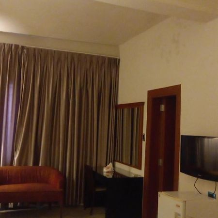 P.A.S.H.A Boutique Hotel Amman Buitenkant foto