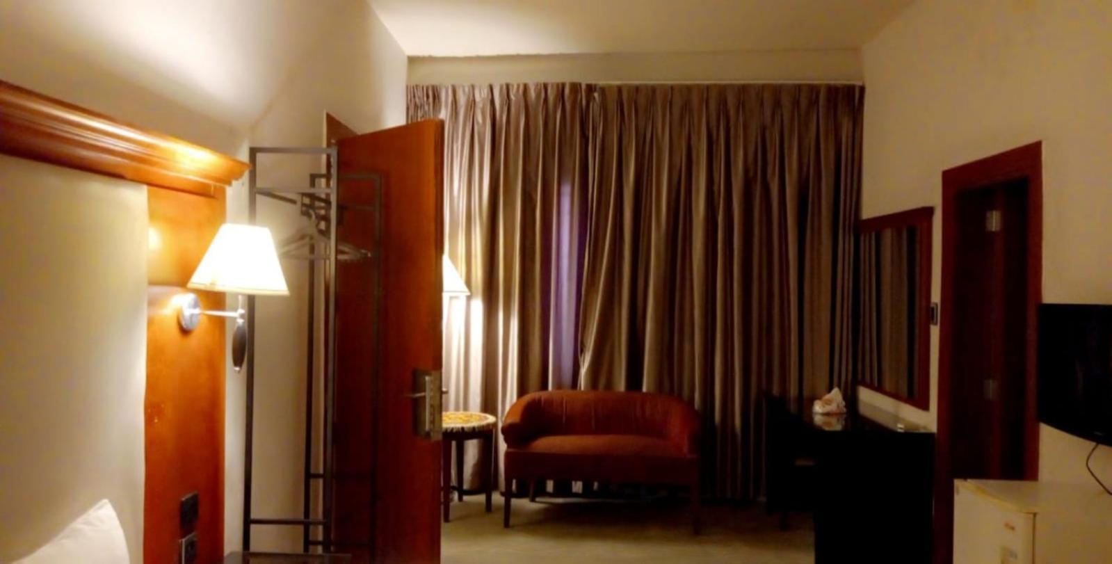 P.A.S.H.A Boutique Hotel Amman Buitenkant foto