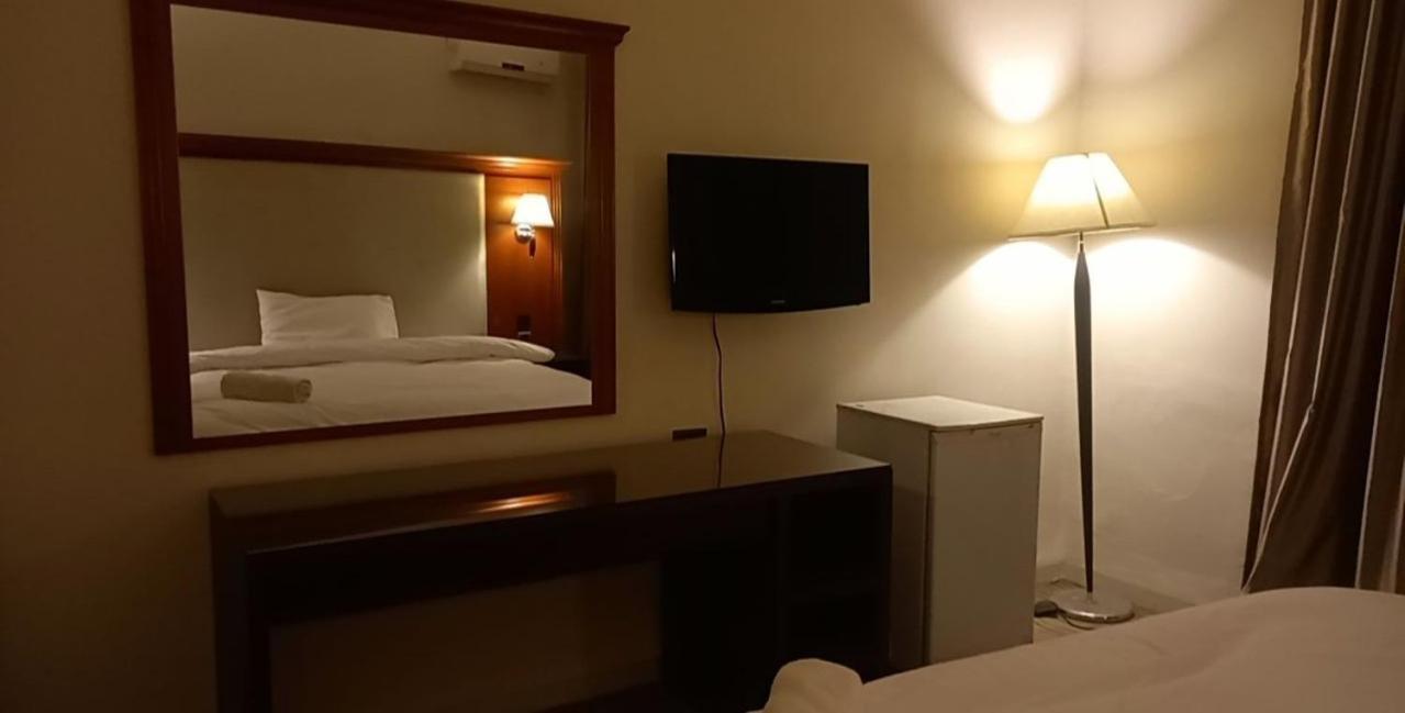 P.A.S.H.A Boutique Hotel Amman Buitenkant foto